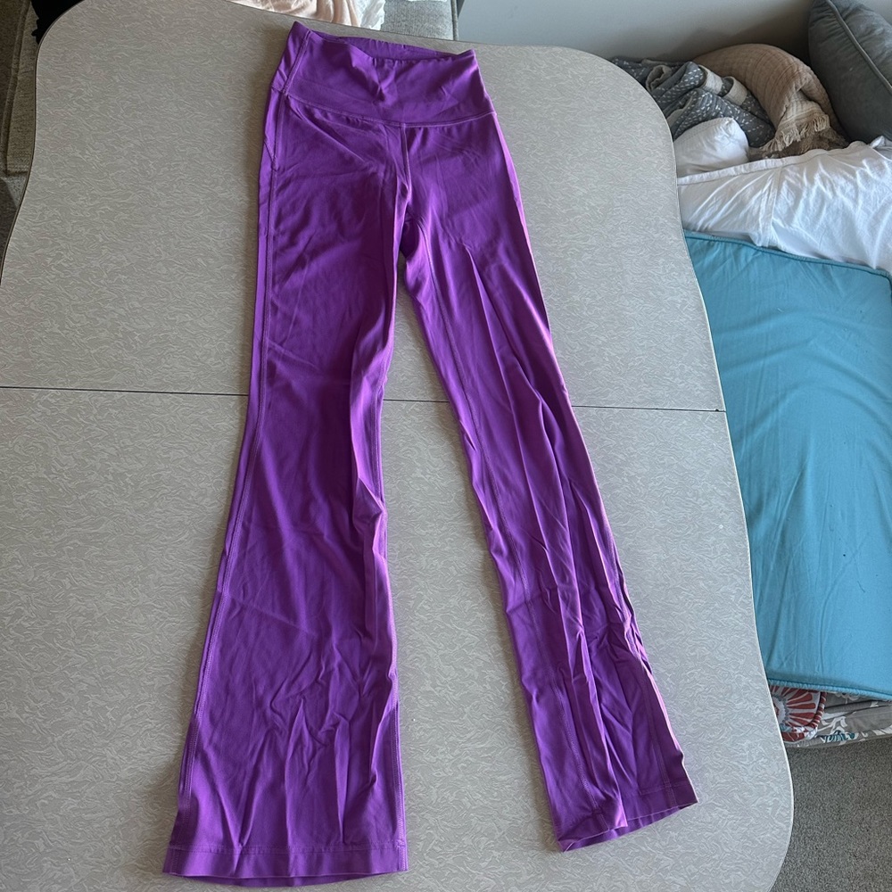 Lululemon Flare Leggings Moonlit Magenta size 4 (sold out color!!)